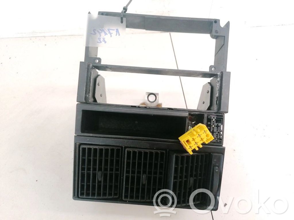 Audi 80 90 B3 Rejilla de ventilación central del panel 