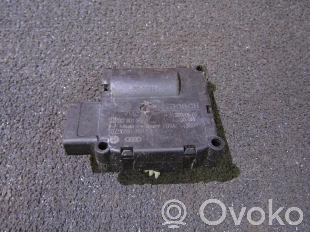 Audi A6 S6 C6 4F Silniczek nagrzewnicy 