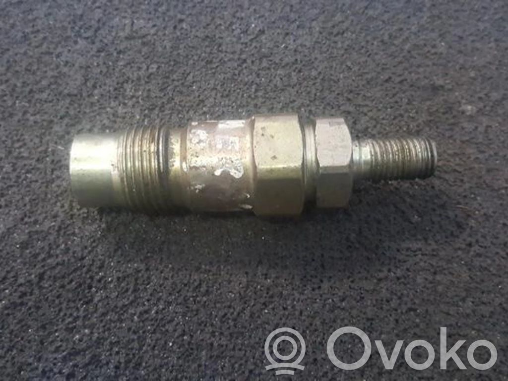 Inyector de combustible   71A1361,71A1361,71A1361,71A1361