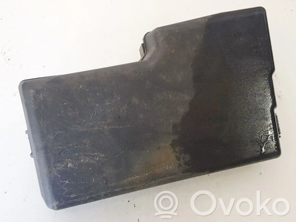 Mazda 5 Fuse box cover 