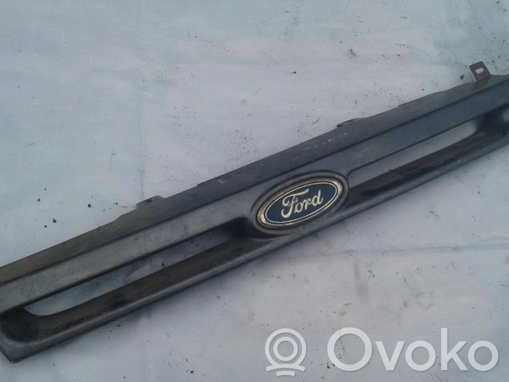 Ford Escort Etusäleikkö 