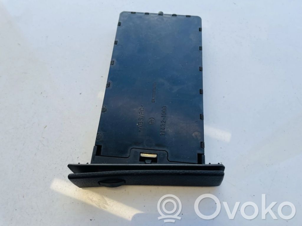 BMW 5 E60 E61 Cup holder 