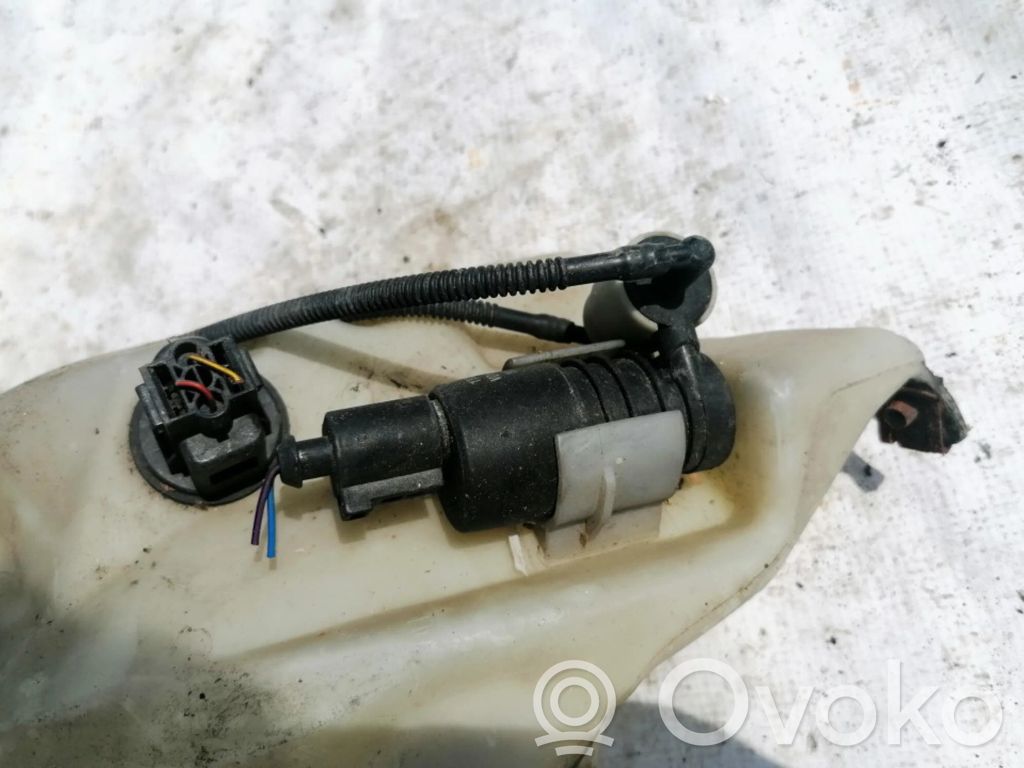 Audi A4 S4 B6 8E 8H Pumpe Scheibenwaschanlage 