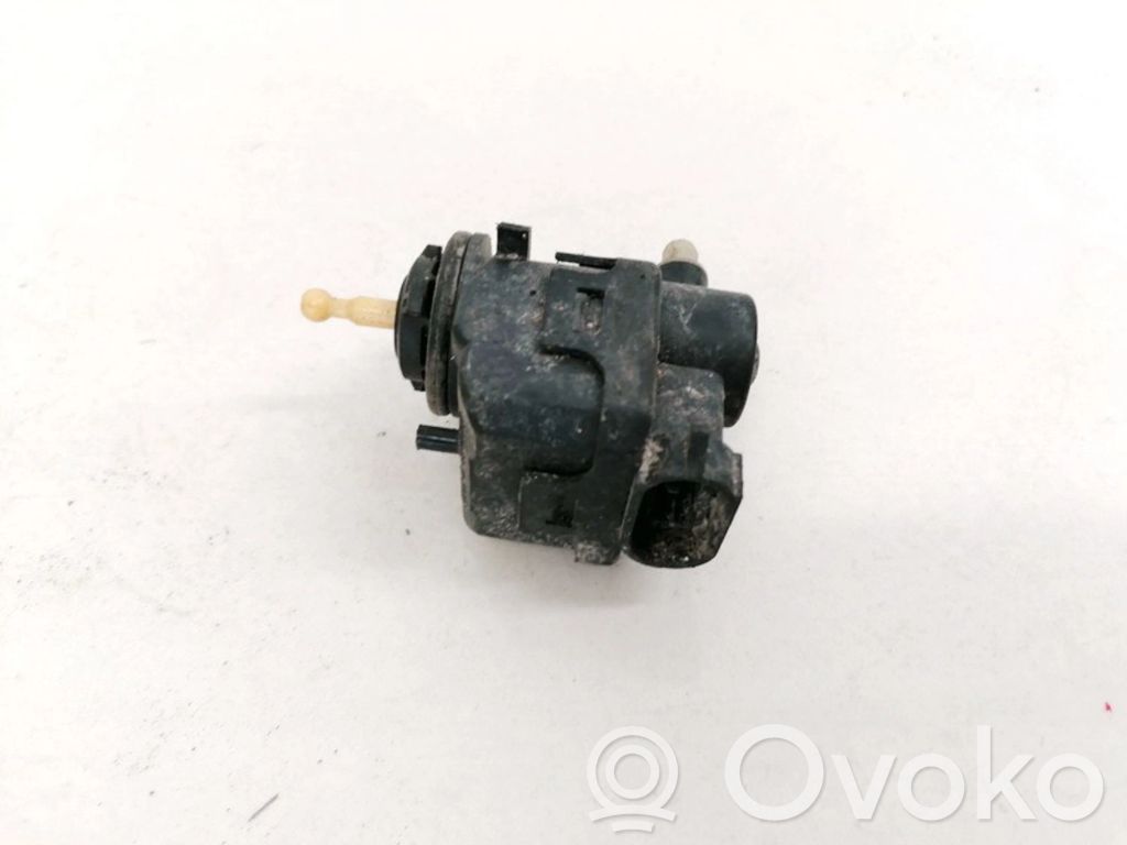 Renault Laguna I Scheinwerferstellmotor 