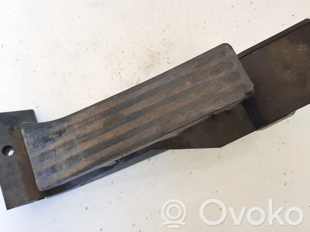 Pedală accelerație   3542677264601,3542677264601,25916010,25916010,3542677264601,3542677264601