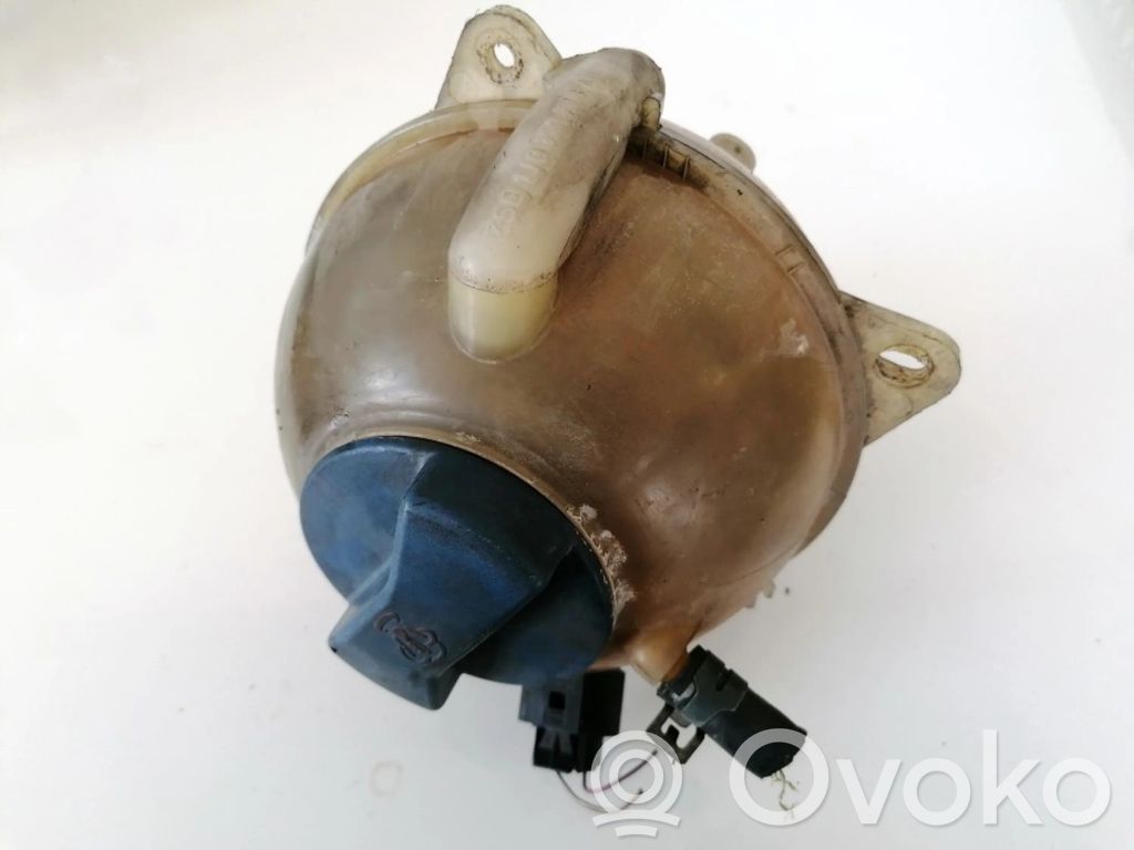 Audi A3 S3 8L Vase d'expansion / réservoir de liquide de refroidissement 
