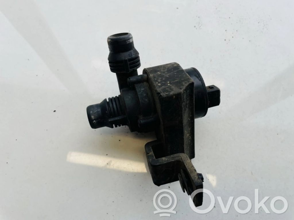 BMW 5 E60 E61 Pompe à eau de liquide de refroidissement
