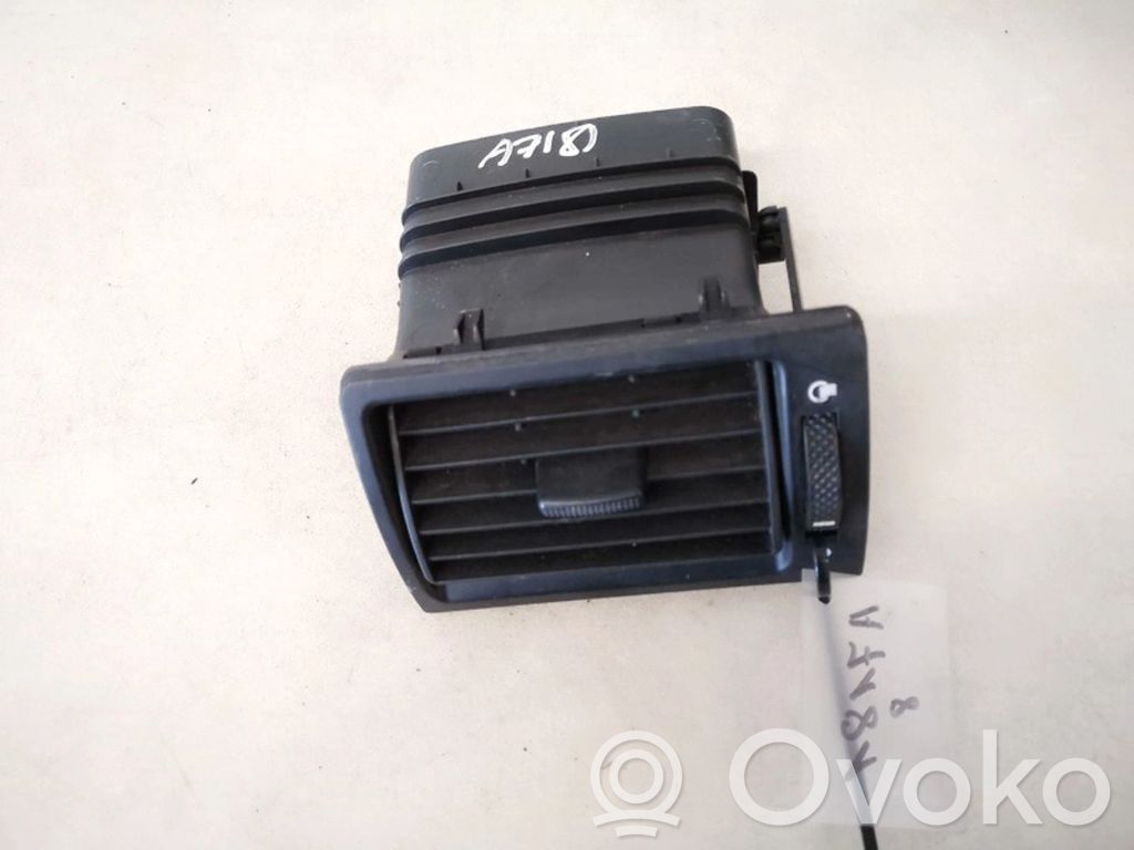 Ford Mondeo Mk III Grilă ventilație centrală 