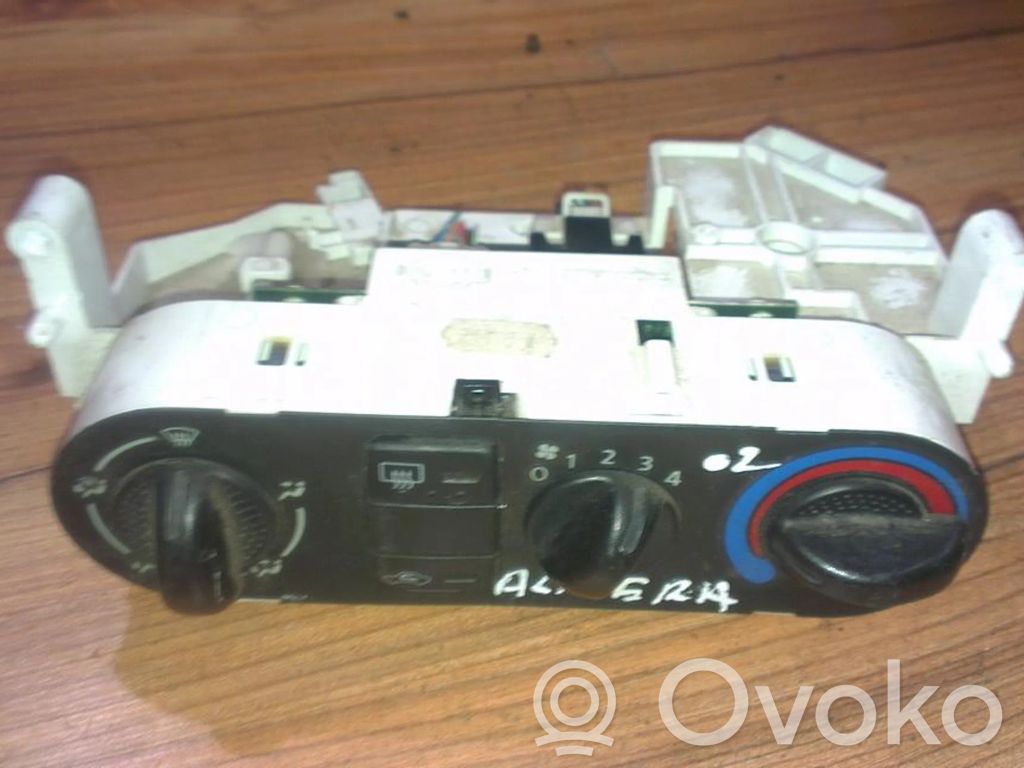 Nissan Almera N16 Climate control unit 
