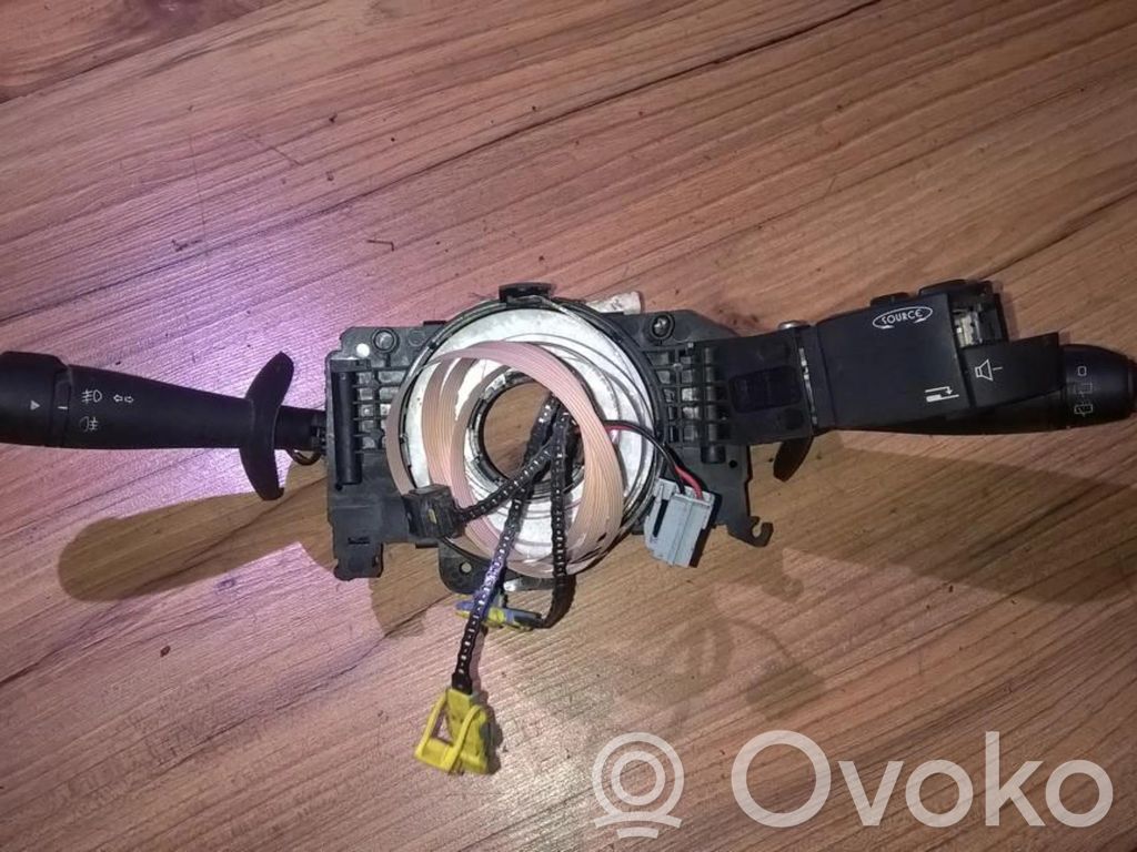 Renault Laguna II Leva/interruttore dell’indicatore di direzione e tergicristallo 
