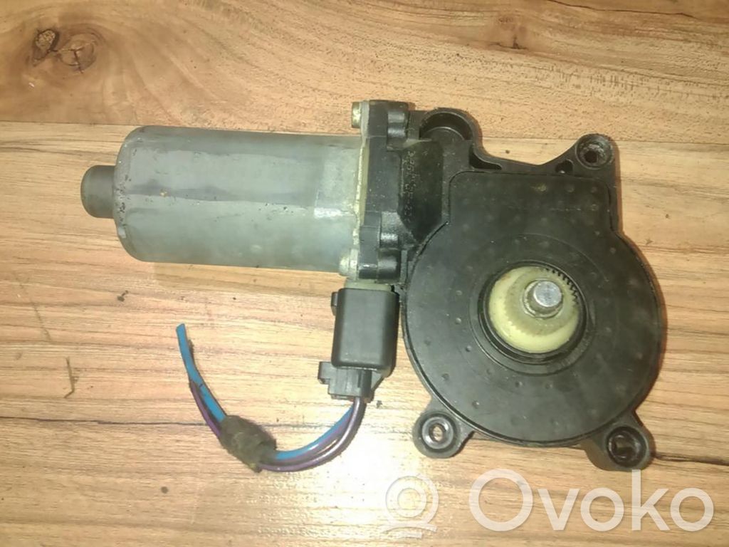 BMW 3 E46 Etuoven ikkunan nostomoottori