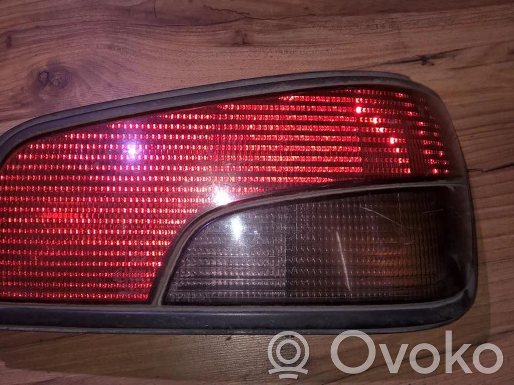 Peugeot 306 Feux arrière / postérieurs 