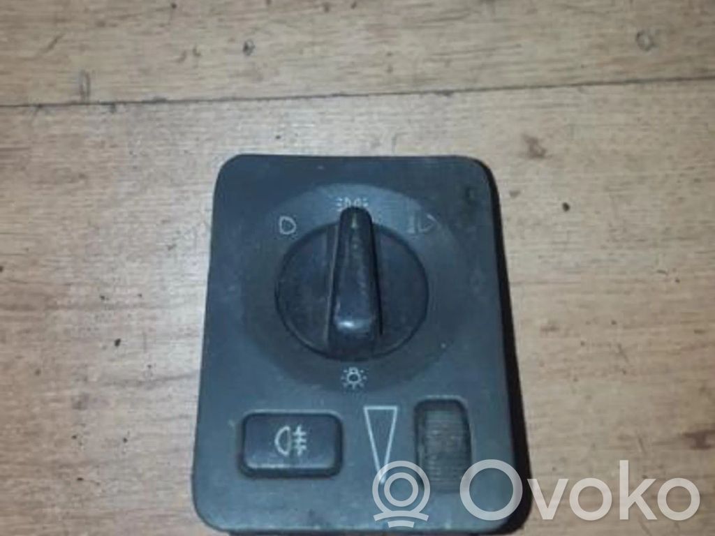 Light switch   758173,4616124,4616124,758173