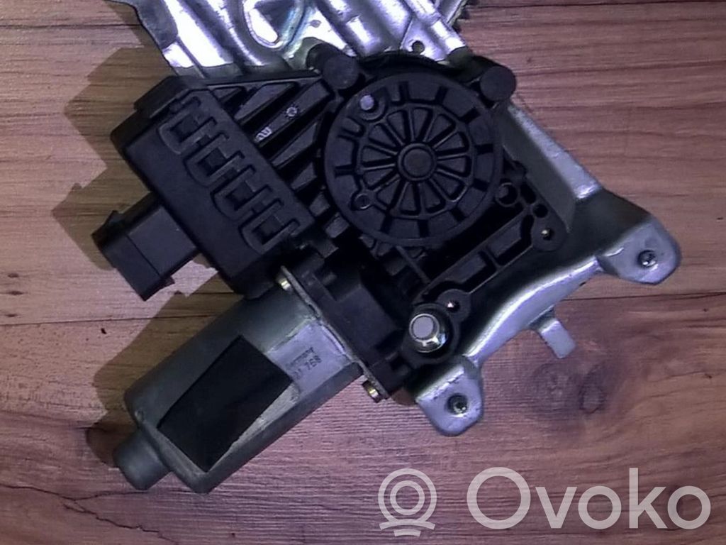 Opel Zafira A Motorino alzacristalli della portiera anteriore