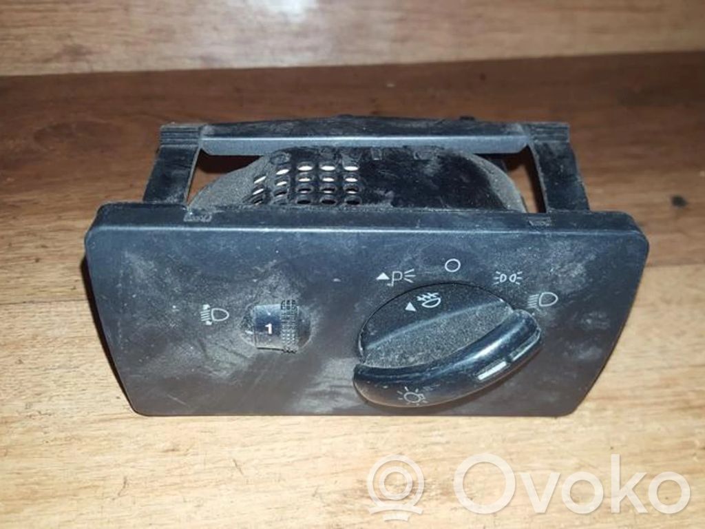 Ford Mondeo Mk III Light switch 