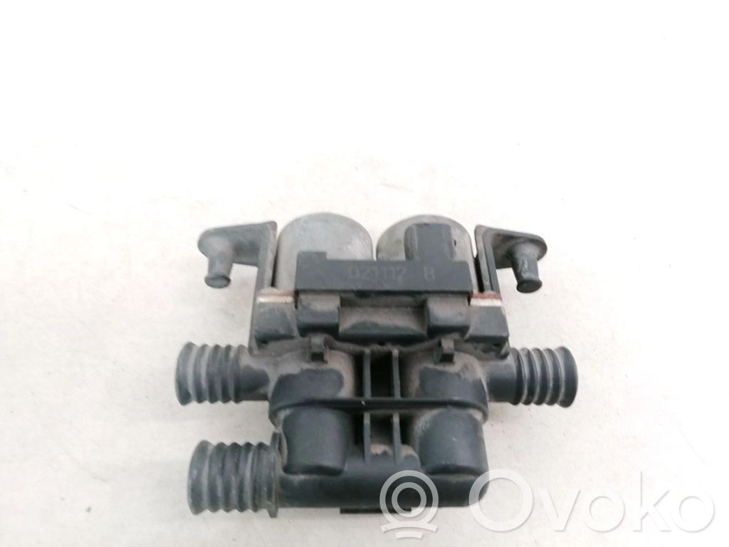 Land Rover Range Rover L322 Supapă control încălzitor lichid răcire 