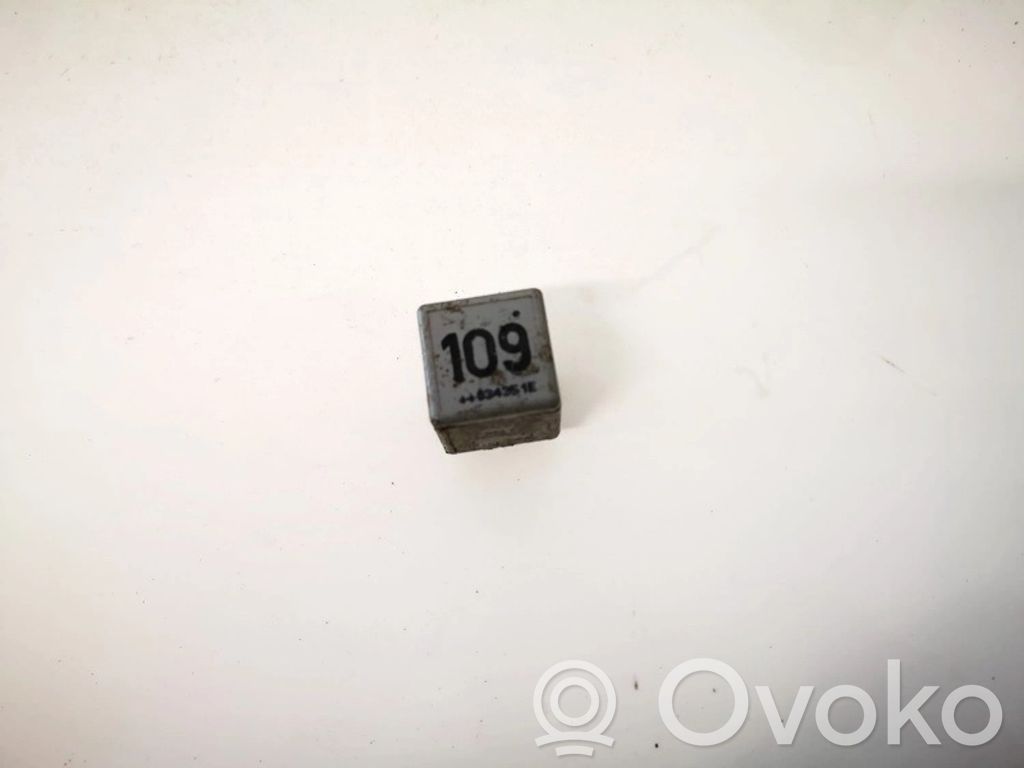 Volkswagen Golf IV Autres relais