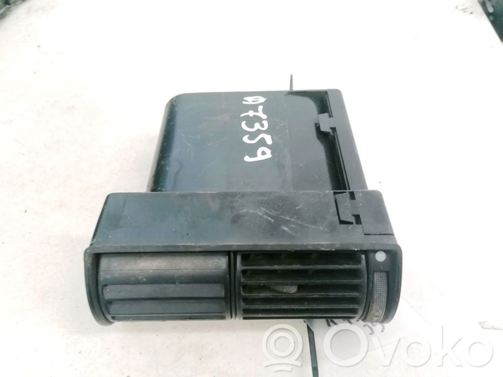 Rejilla de ventilación central del panel   4A1820902,4A1820902