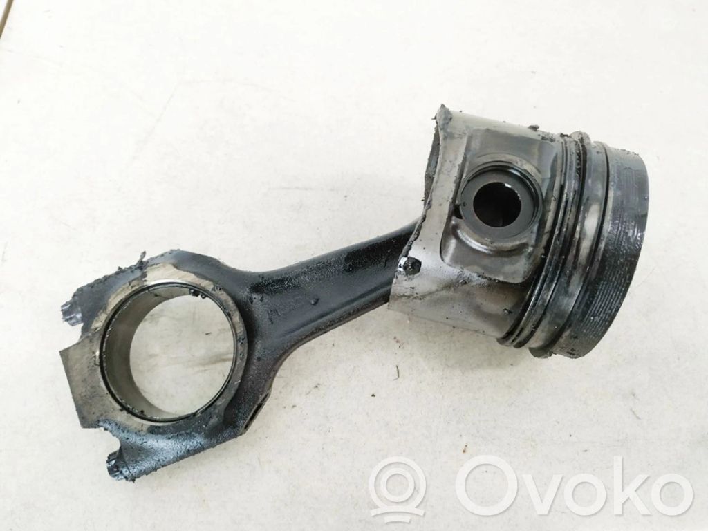 Ford Escort Piston with connecting rod 