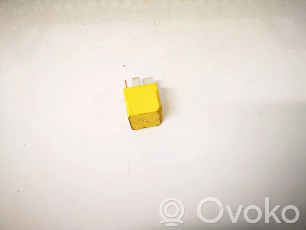 Other relay   90226846,4RA00779306,4RA00779306,90226846