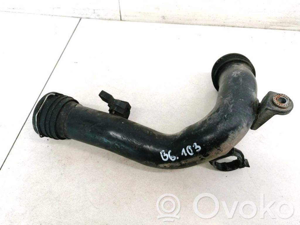 Volkswagen Touran I Furtun/conductă intercooler 