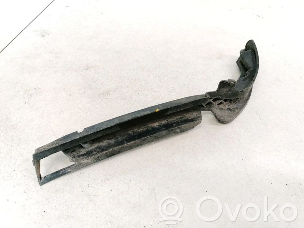 Volkswagen PASSAT B6 Staffa di rinforzo montaggio del paraurti anteriore 