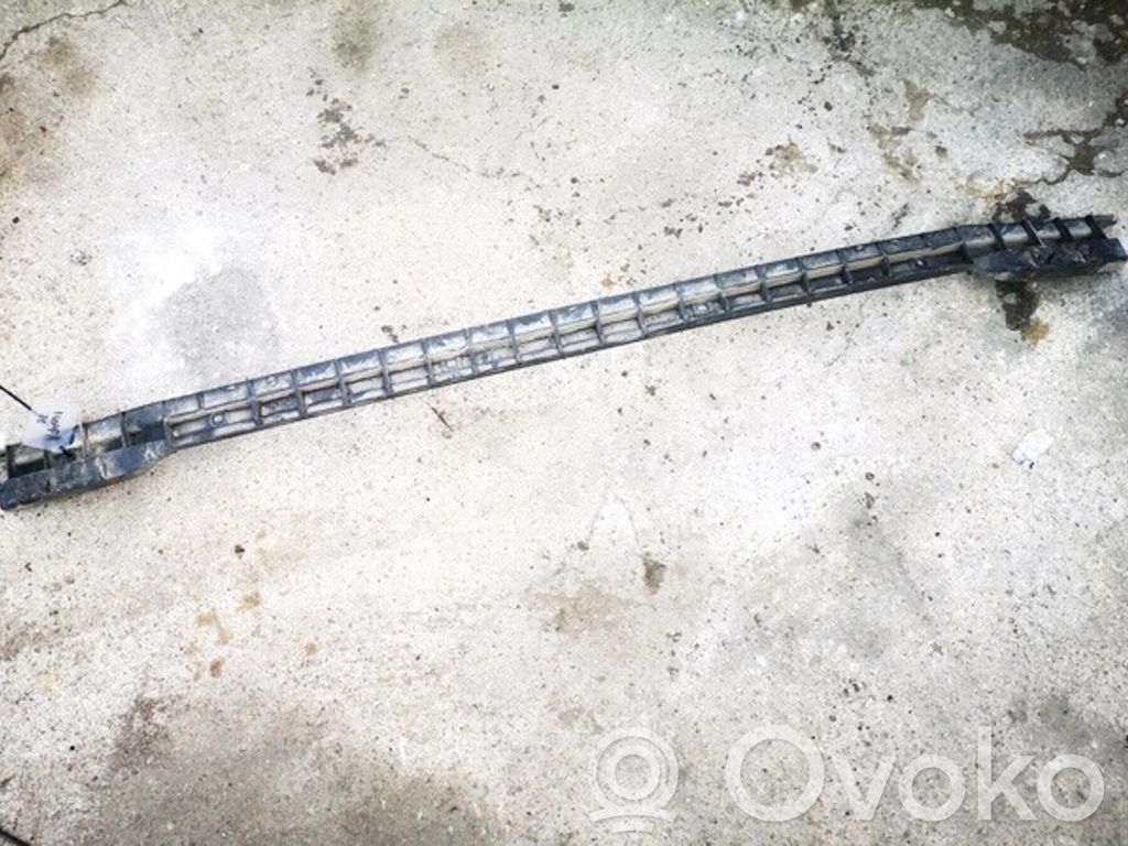 Volkswagen PASSAT B5.5 Uchwyt / Mocowanie zderzaka tylnego