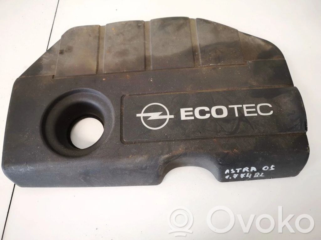Opel Astra H Capac protecție motor 