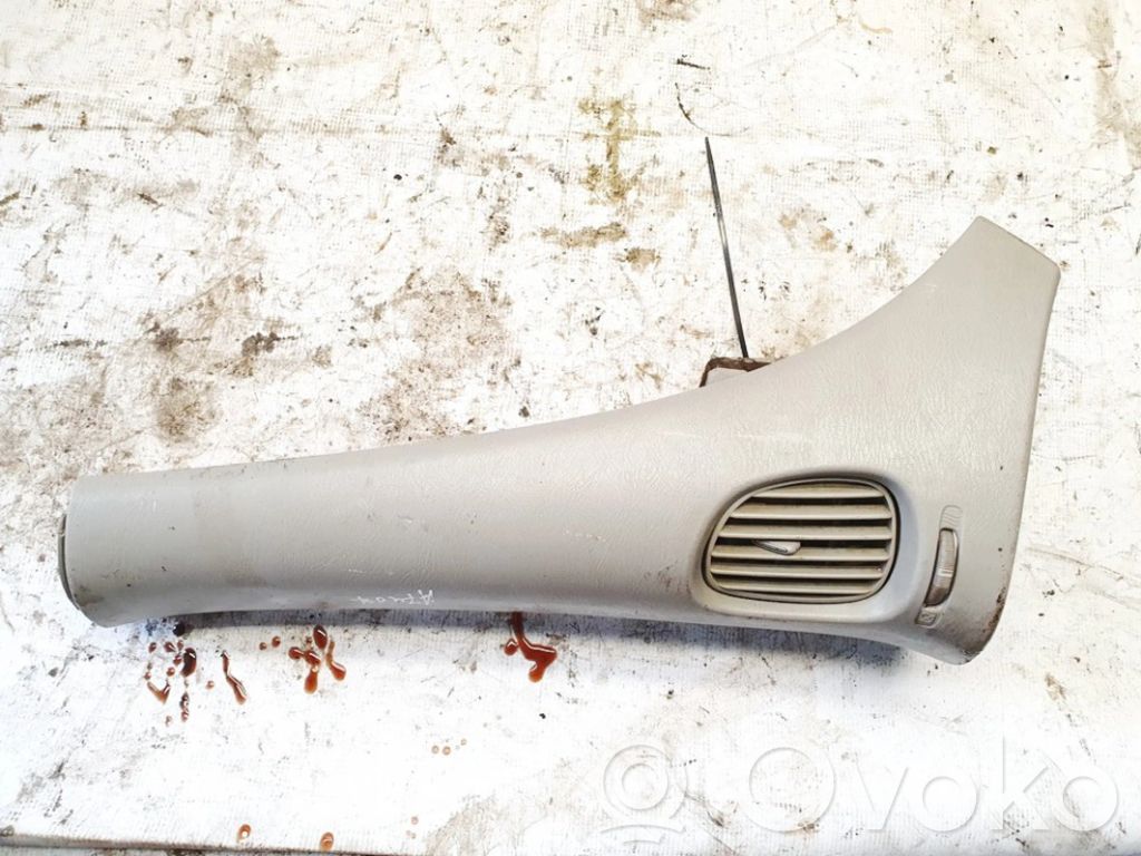 Nissan Almera Tino Rejilla de ventilación central del panel