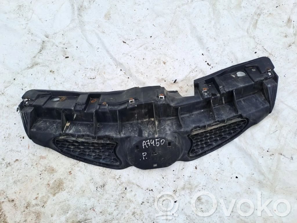 Toyota Aygo AB10 Etusäleikkö 