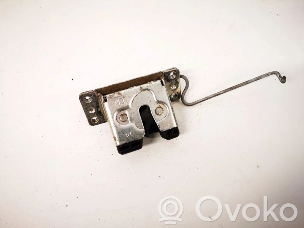 Opel Omega B1 Tailgate/trunk/boot lock/catch/latch