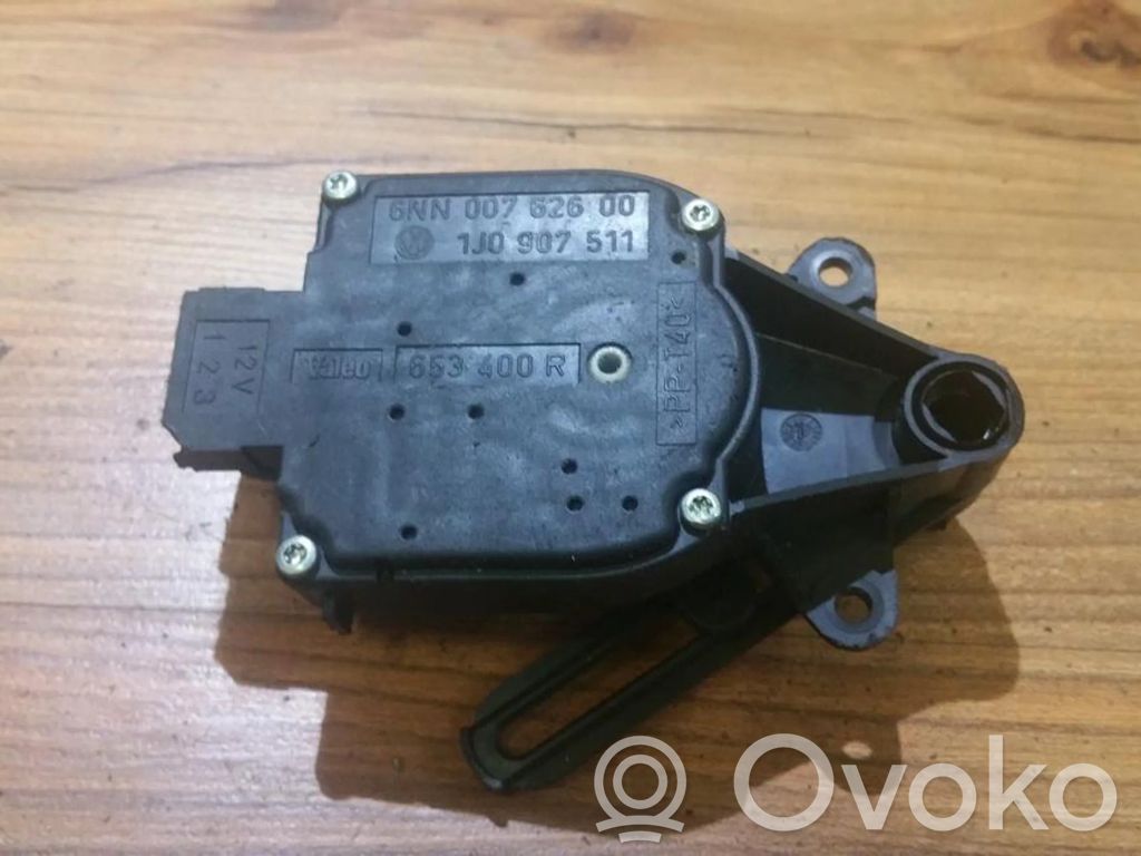 Volkswagen Golf IV Motor/actuator clapetă aer 