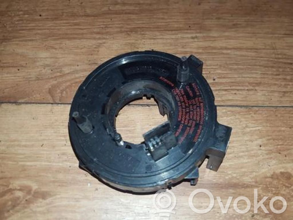 Volkswagen PASSAT B5 Bague collectrice/contacteur tournant airbag (bague SRS) 