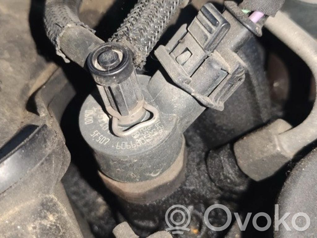 Injector combustibil   0445110239,0445110239