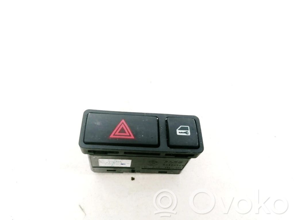 Botón interruptor de luz de peligro   61318368920,61318368920