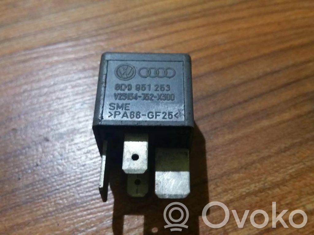 Sonstige Relais   8D0951253,V23134J52300,8D0951253,V23134J52300,V23134J52300