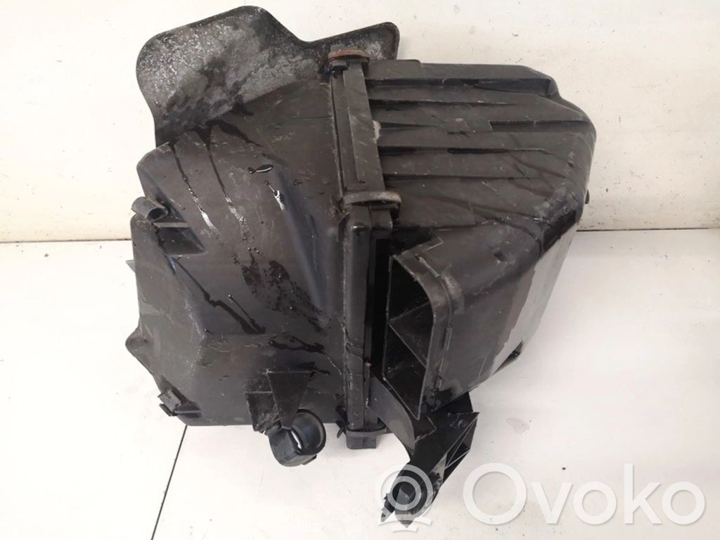 Volkswagen PASSAT B5 Ilmansuodattimen kotelo 