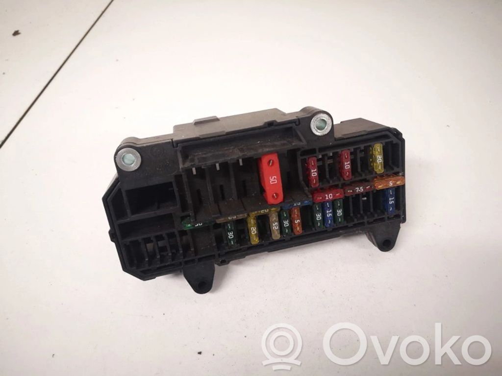 BMW 7 E65 E66 Set cutie siguranțe 