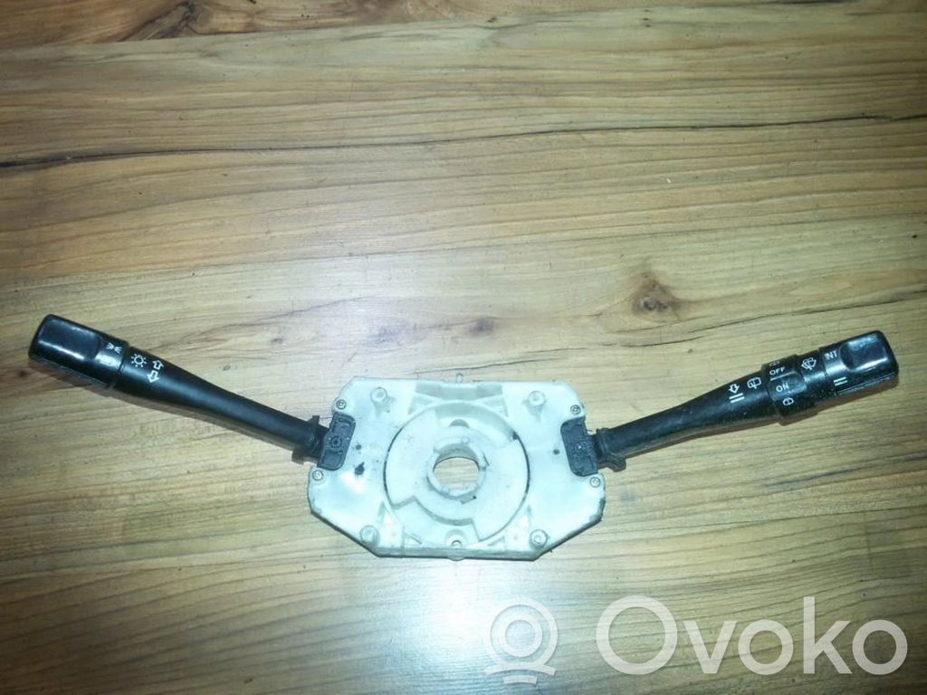 Honda CR-V Commodo, commande essuie-glace/phare 