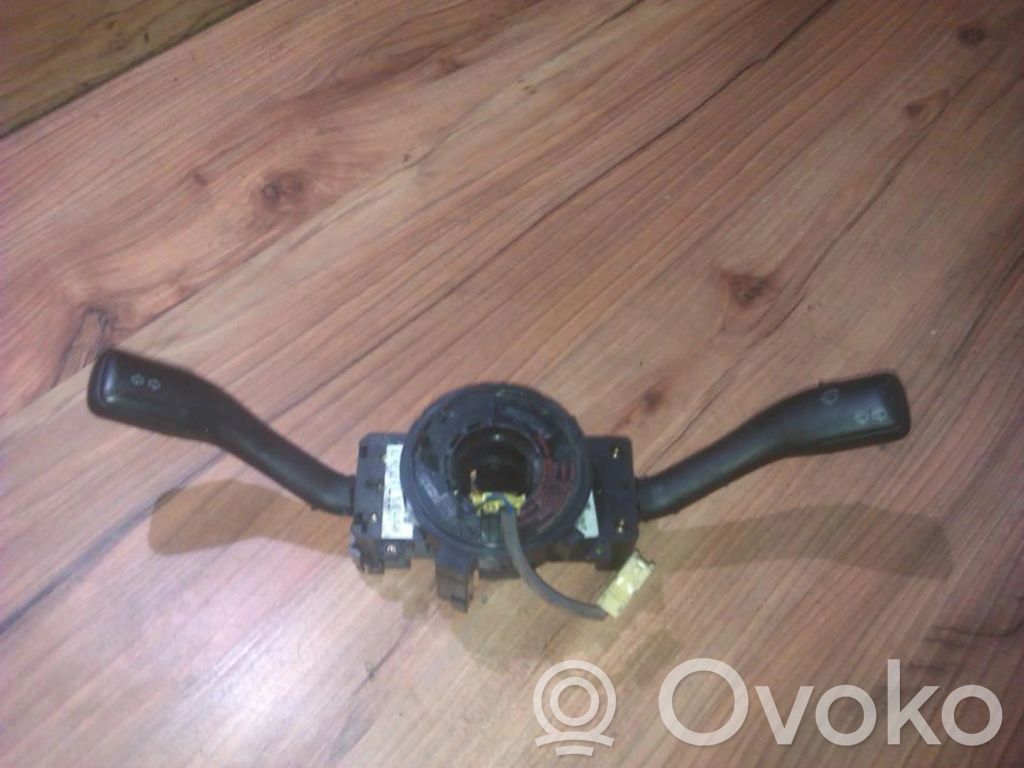 Volkswagen Golf IV Bloc semnalizator și ștergător parbriz 