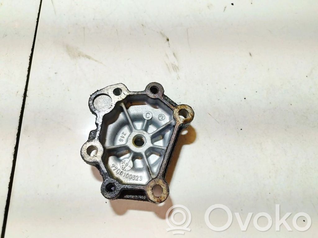 Renault Clio II Engine mounting bracket