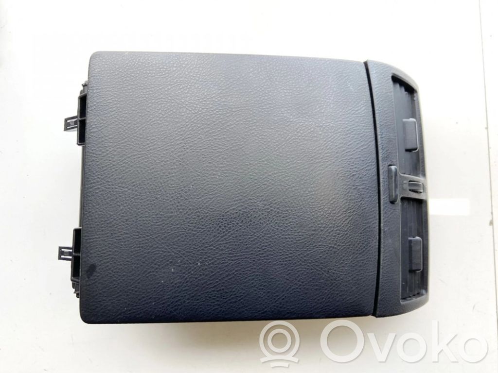Toyota Avensis Verso Grilă ventilație centrală 