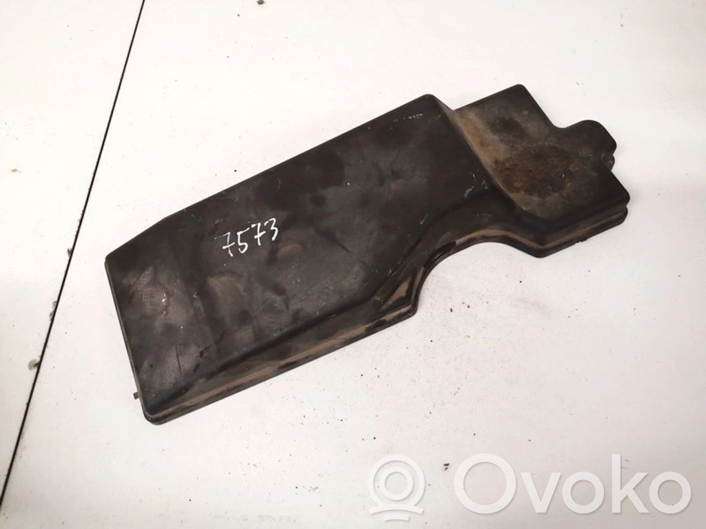 Volvo S80 Fuse box cover 