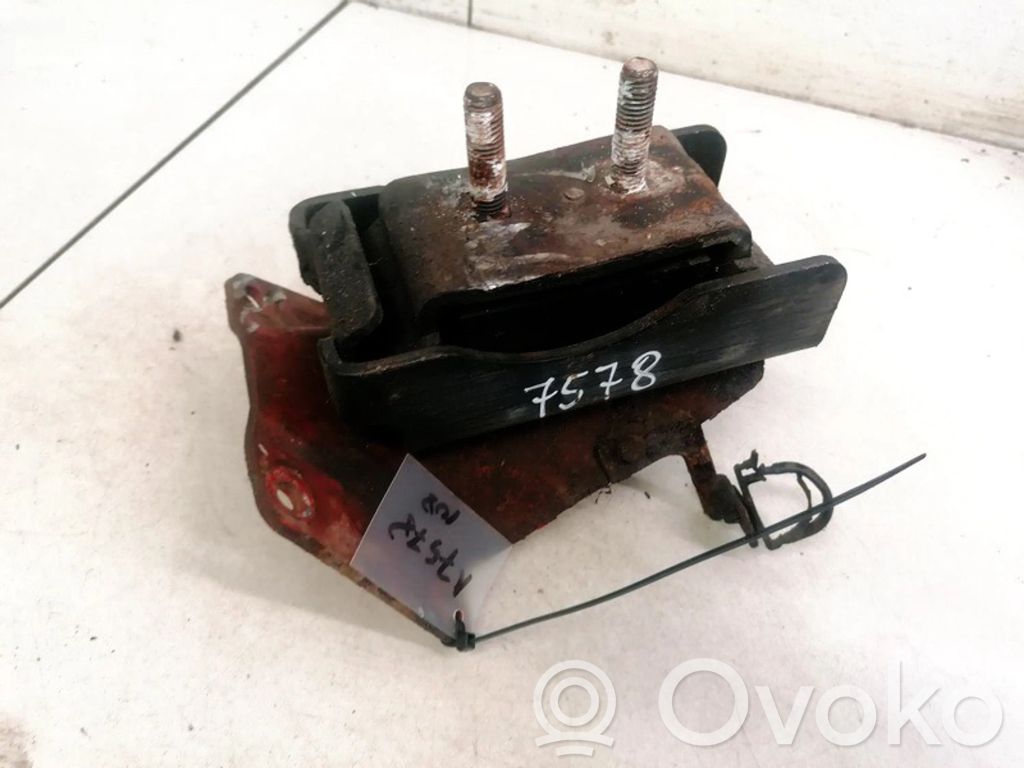 Soporte de montaje del motor