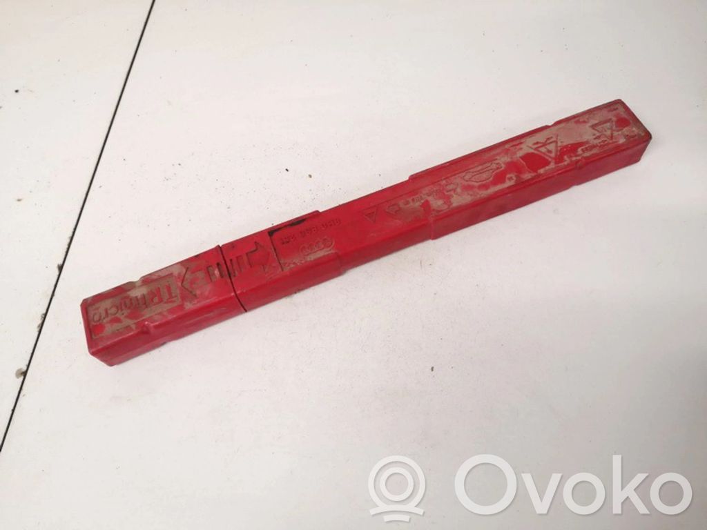 Audi A4 S4 B7 8E 8H Triangle d'avertissement