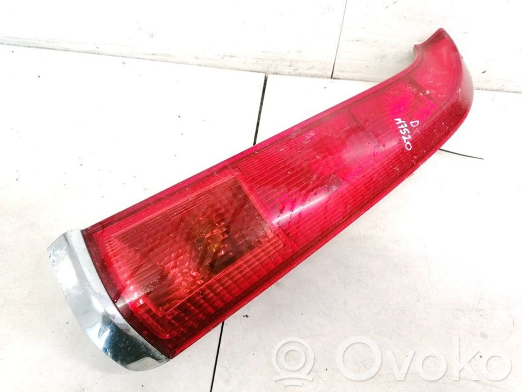 Honda Stream Lampă spate în capacul portbagajului