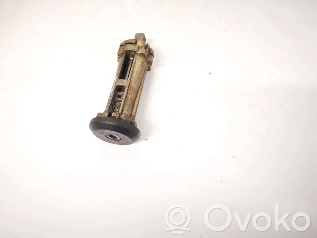Ford Mondeo MK I Serratura portiera anteriore (vicino alla maniglia) 