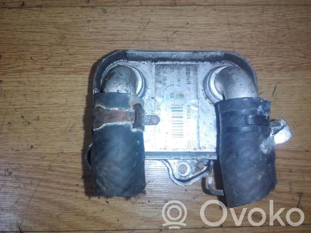 Opel Astra H Radiatore dell’olio del motore 
