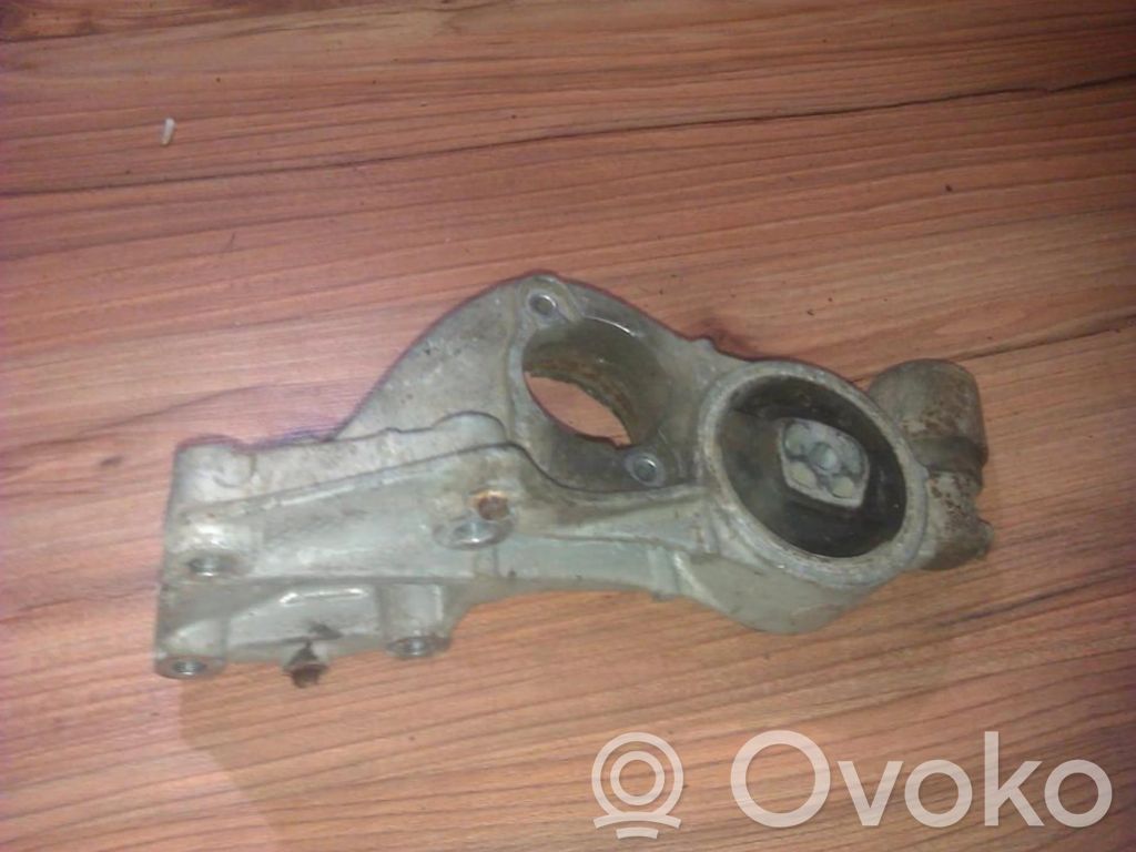 Peugeot Partner Suport tampon motor 