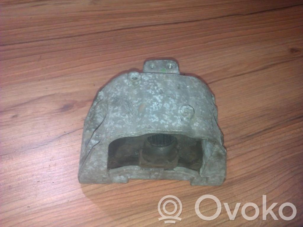 Volkswagen Golf IV Suport tampon motor 